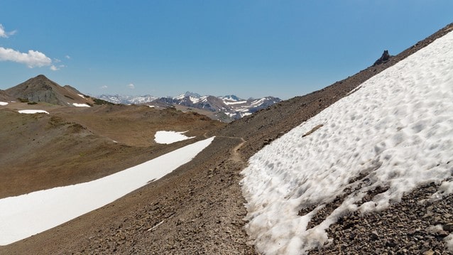 Sníh v horách Sierra Nevada, Sonora, Pacific crest trail