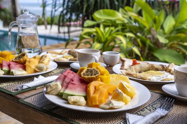 Tropická snídaně v Zanzibaru