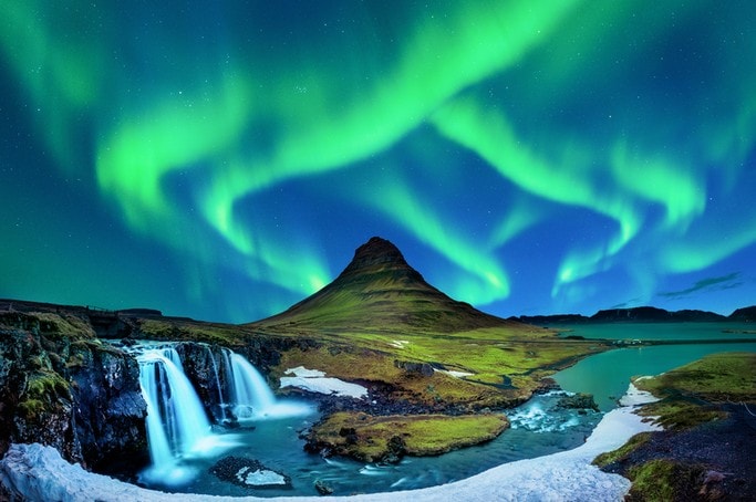 Kdy je vidět polární záře na Islandu?
