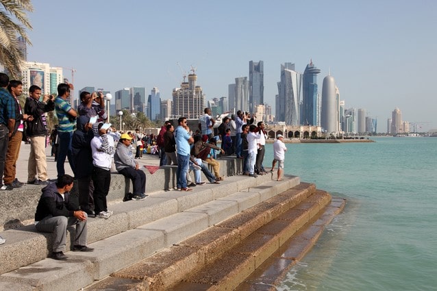 Pláž a promenáda Corniche, Doha, Katar