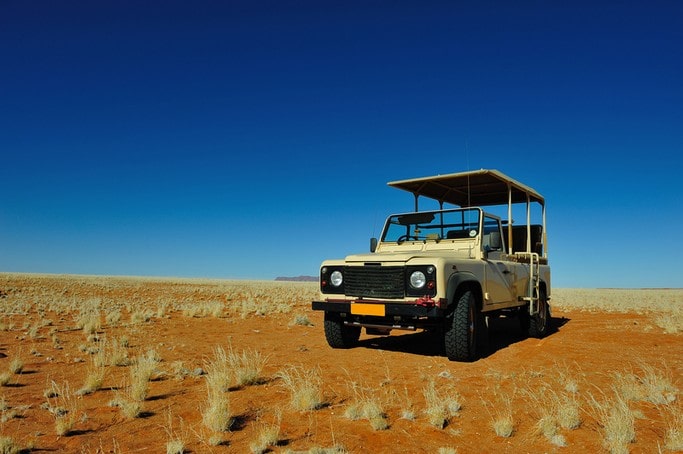 Safari vozidla v Namíbii