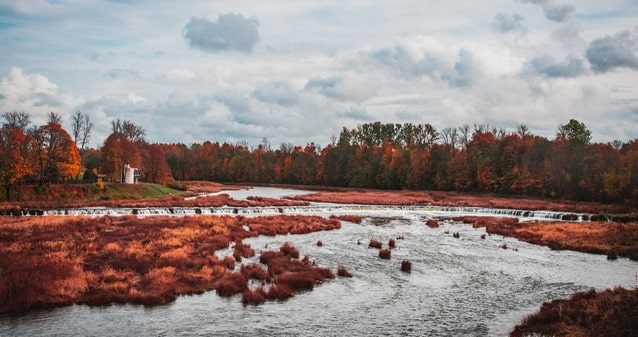 Lotyšské město Kuldiga, nejdelší vodopád v Evropě