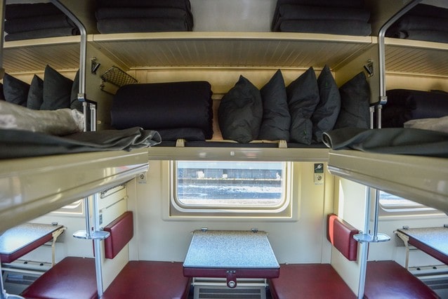Ruský vagón 3 třídy, spací vozeň