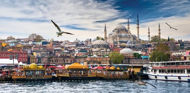 Turecko, Istanbul, přístav a mešita