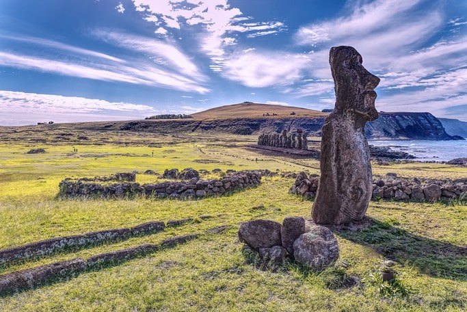 Sochy Moai na ostrově Rapa Nui