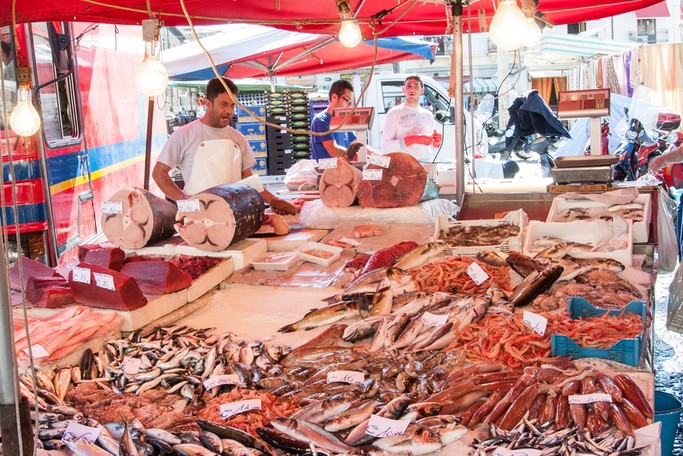 Sicilie Italie rybi trh